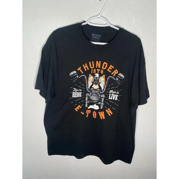 THUNDER INTO E TOWN 2018 Motor Cycle Grapic Black Tee XL - Picture 1 of 3